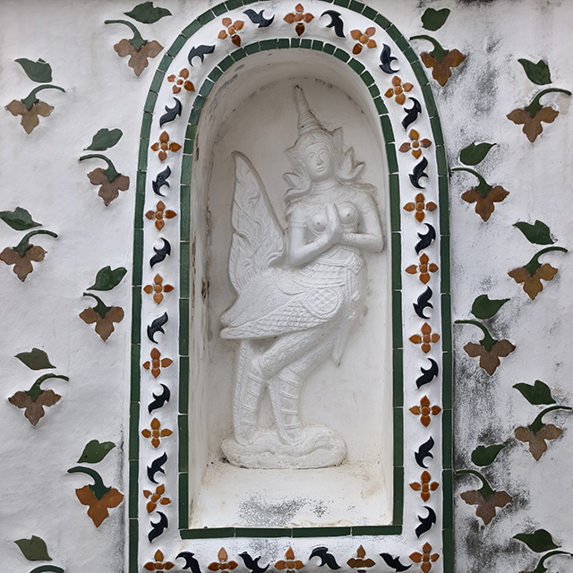 Porcelain decoration