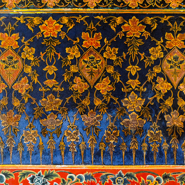 Temple pillar murals