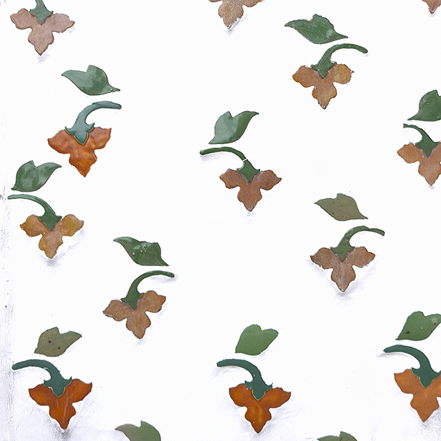 Porcelain decoration