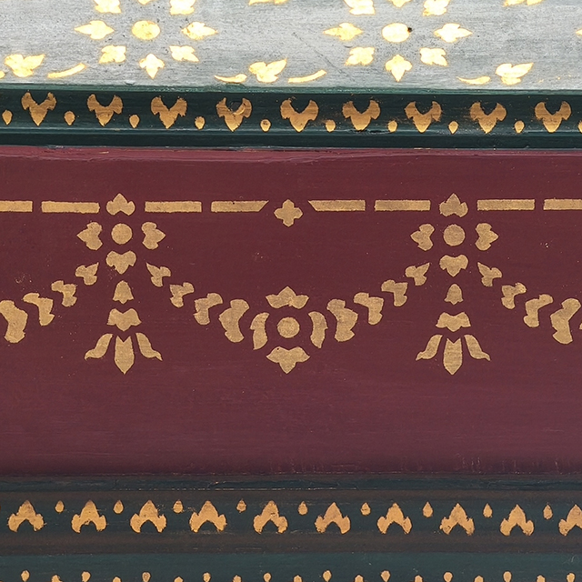 Thai Motif: Lai Fuang