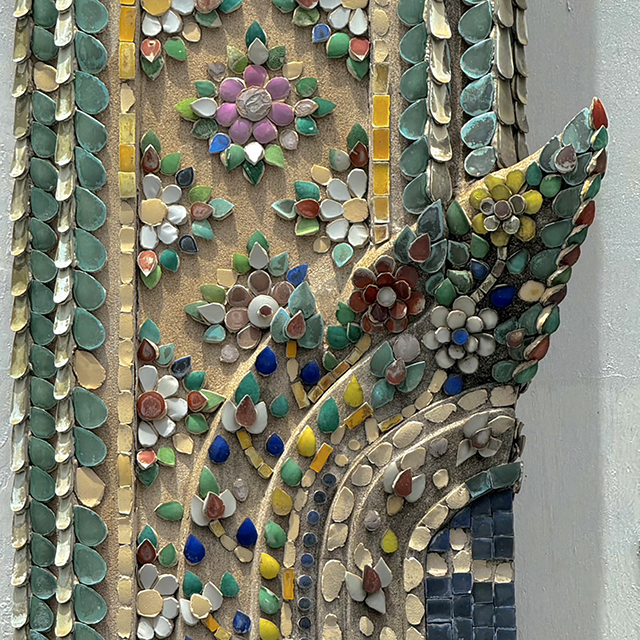 Porcelain decoration