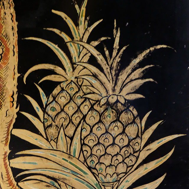Thai Motif: pineapple