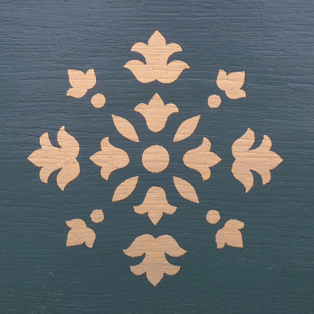 Thai Motif: Dao Phedan