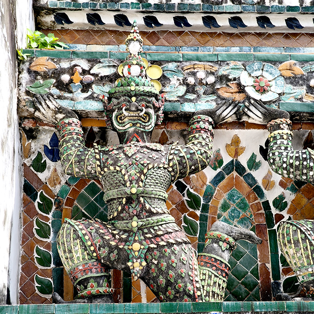 Porcelain decoration