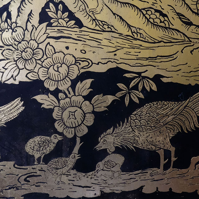 Thai Motif: Chicken family