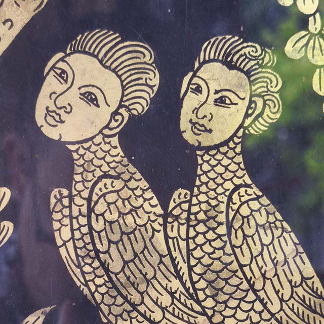 Thai Motif: a-ra-hun (bird with human head)